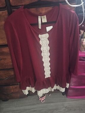 Lace-Trim Burgundy Peplum Tunic